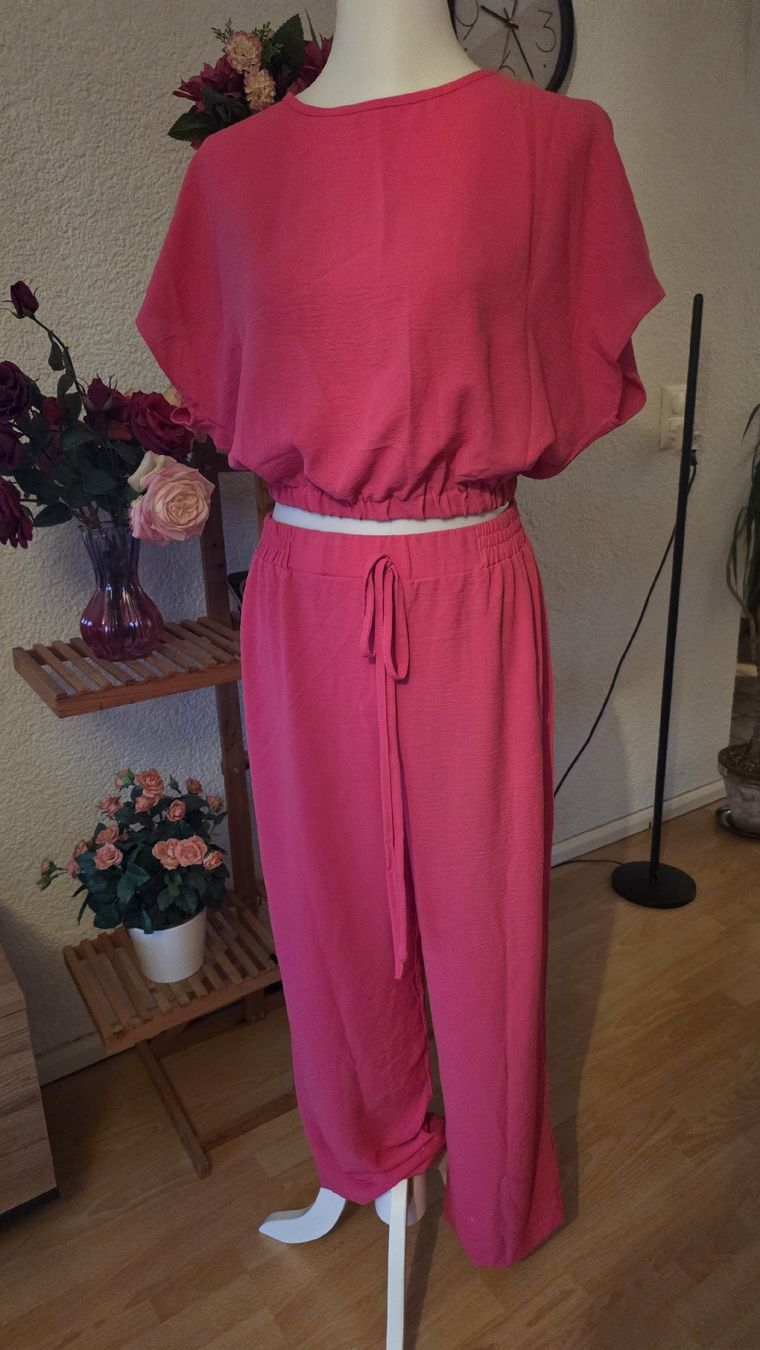 Kleiderpakete: Two-piece pink viscose size M set – Gebraucht aus Klingnau von fairy.princess