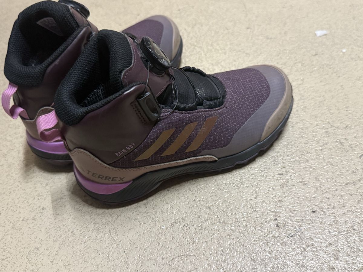 Adidas Scarpe per ragazzi: Adidas Terrex Schuh Gr. 30 – Usato da Oeschgen venduto da Mich_elle 1