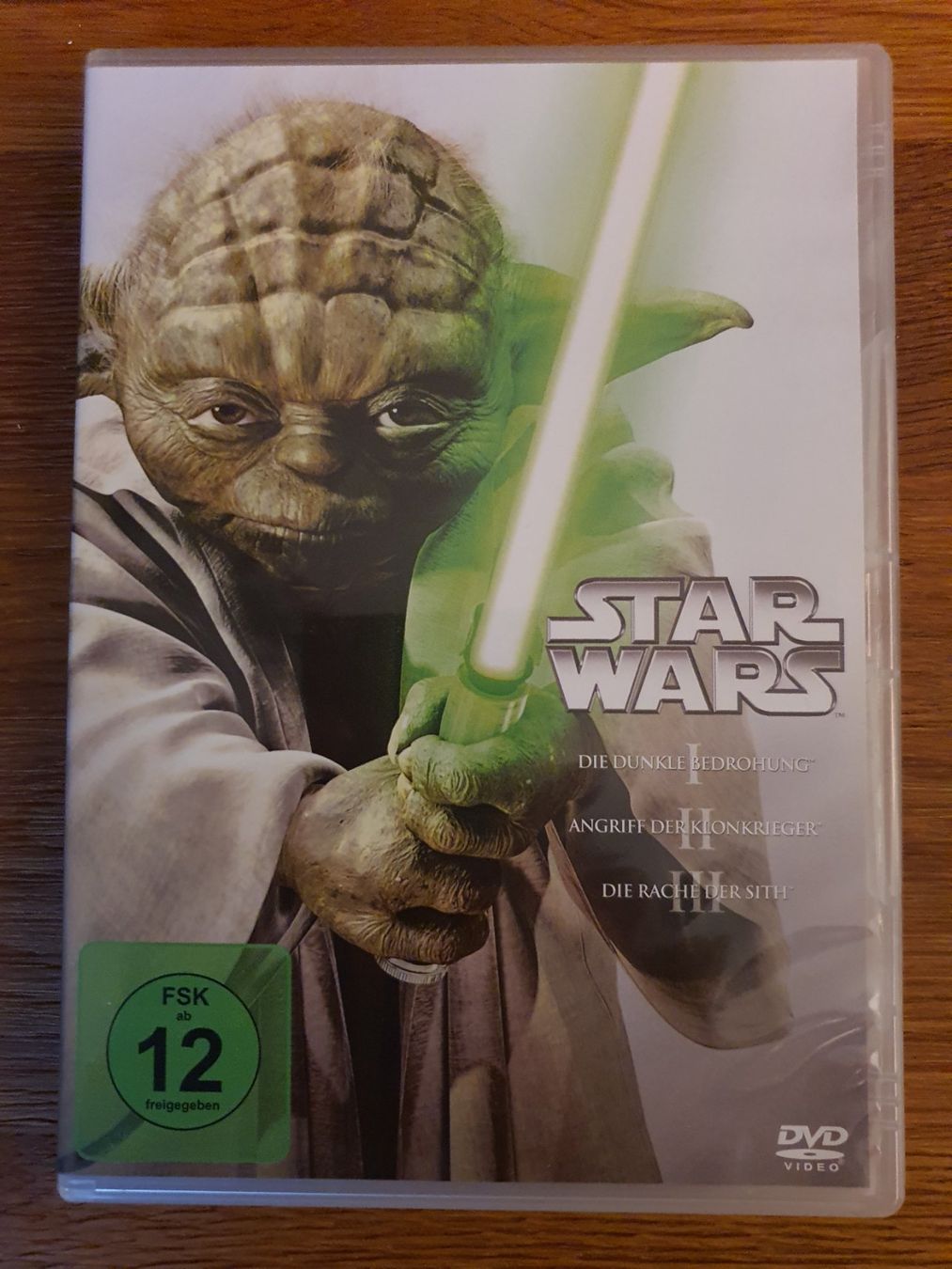 Tutti i DVDs: DVD set Star Wars - Episodes I, II, III – Usato da Zürich venduto da tim_8vjq 2