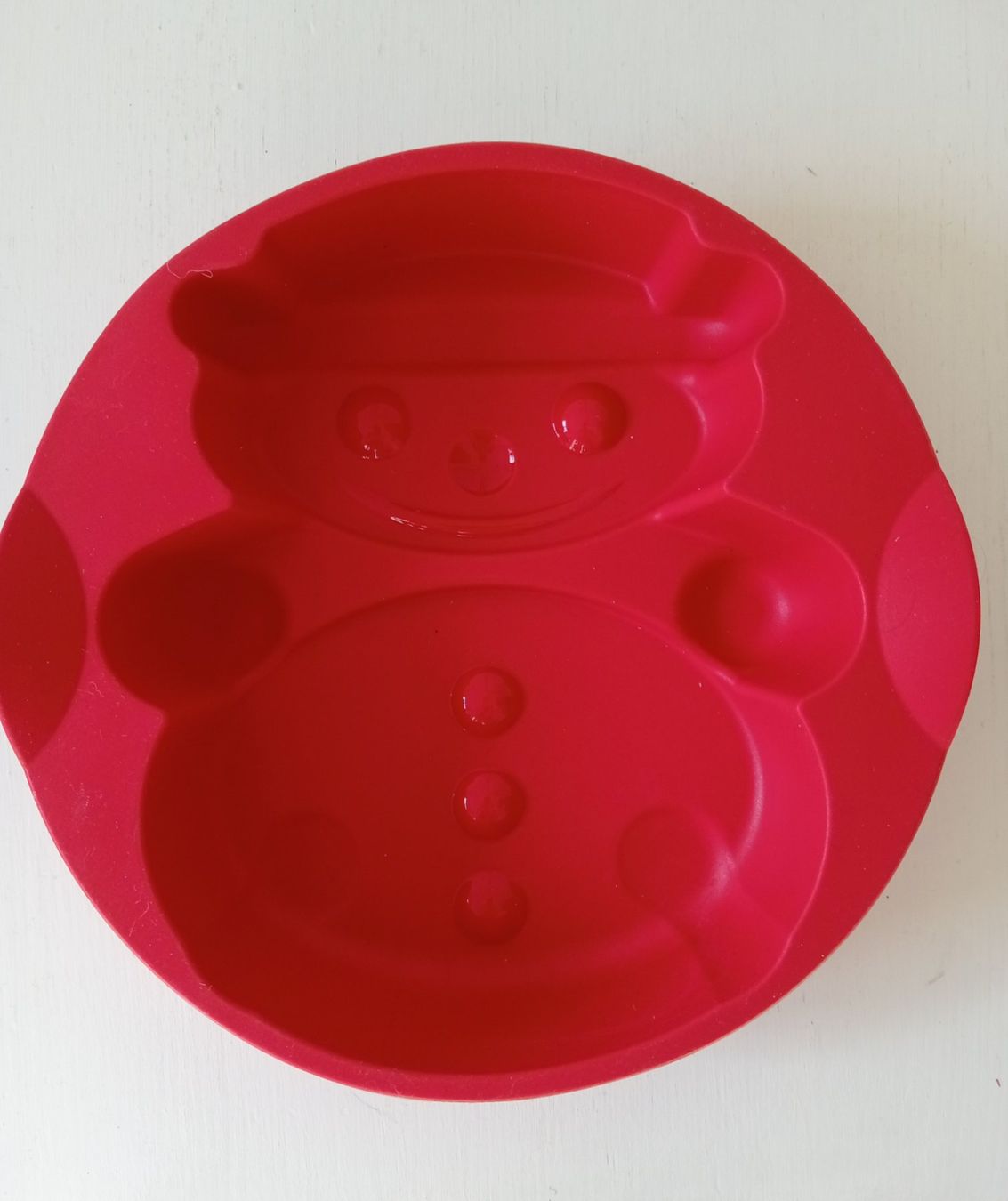 Tupperware Teglie da forno: Tupperware Silikonbackform Schneemann Rot Top! – Usato da Allschwil venduto da Evgeniia78 1
