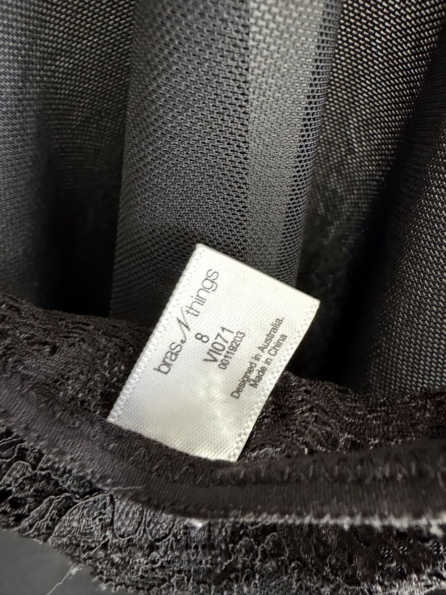 Top: Nuisette noire dentelle taille 38 – Nuovo (secondo la descrizione) da Champéry venduto da mag_zt5z 2