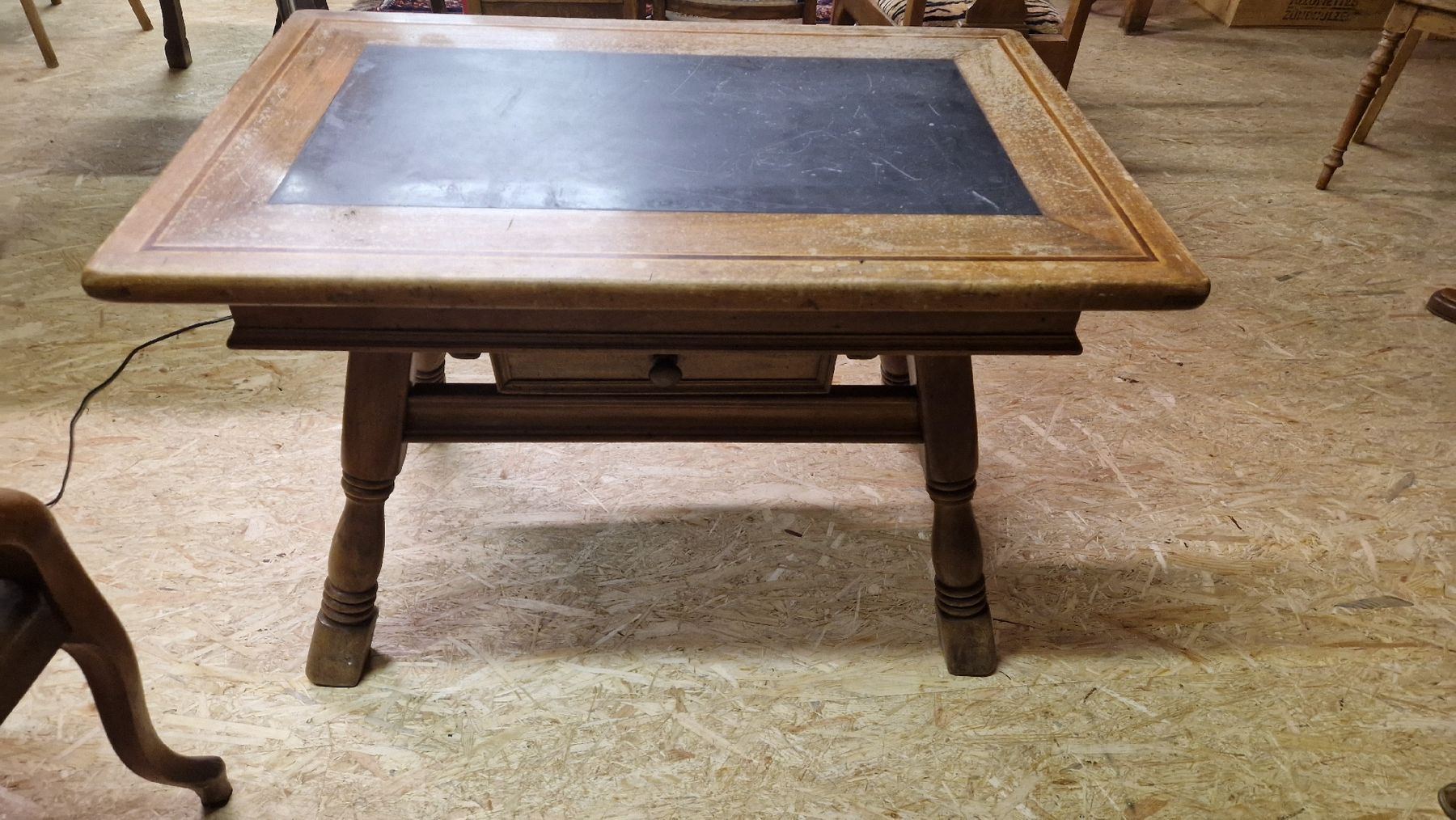 Tables: Antiker Schreibtisch mit Schieferplatten einsatz – D'occasion à Ennenda par Mr.Alpen16536 6