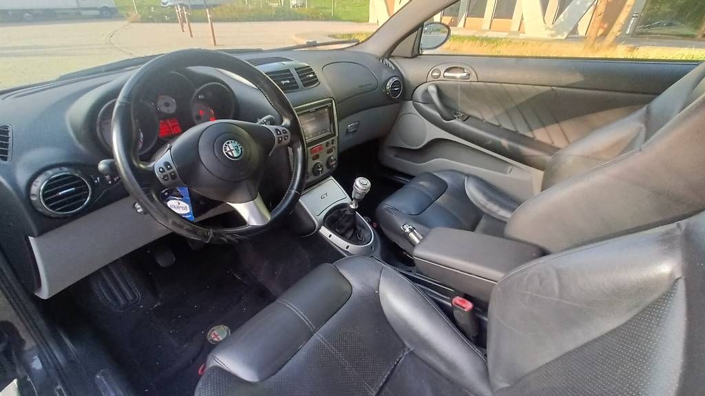 Alfa Romeo Automobili: Alfa Romeo GT 3.2 V6 Busso – Usato da Buchs ZH venduto da ser_2265 4