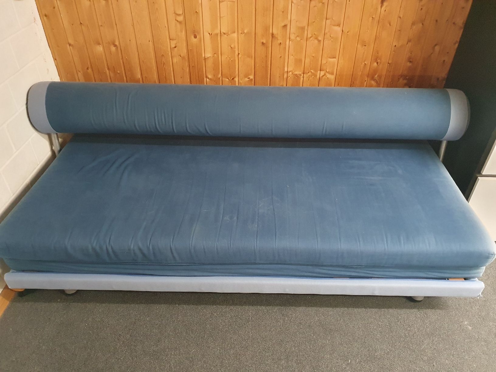 Sofas: Sofabett, Bettsofa – D'occasion à Büttikon AG par jd.grobler