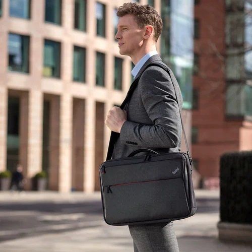 Lenovo Borse: Tasche Lenovo ThinkPad Professional bis 39cm 15,6 neu – Nuovo (secondo la descrizione) da Dierikon venduto da Astsage 1
