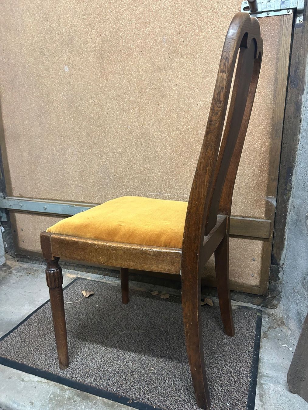 Chaises: Antiker Stuhl mit Stoffbezug – D'occasion à Au ZH par mar_pz57 2