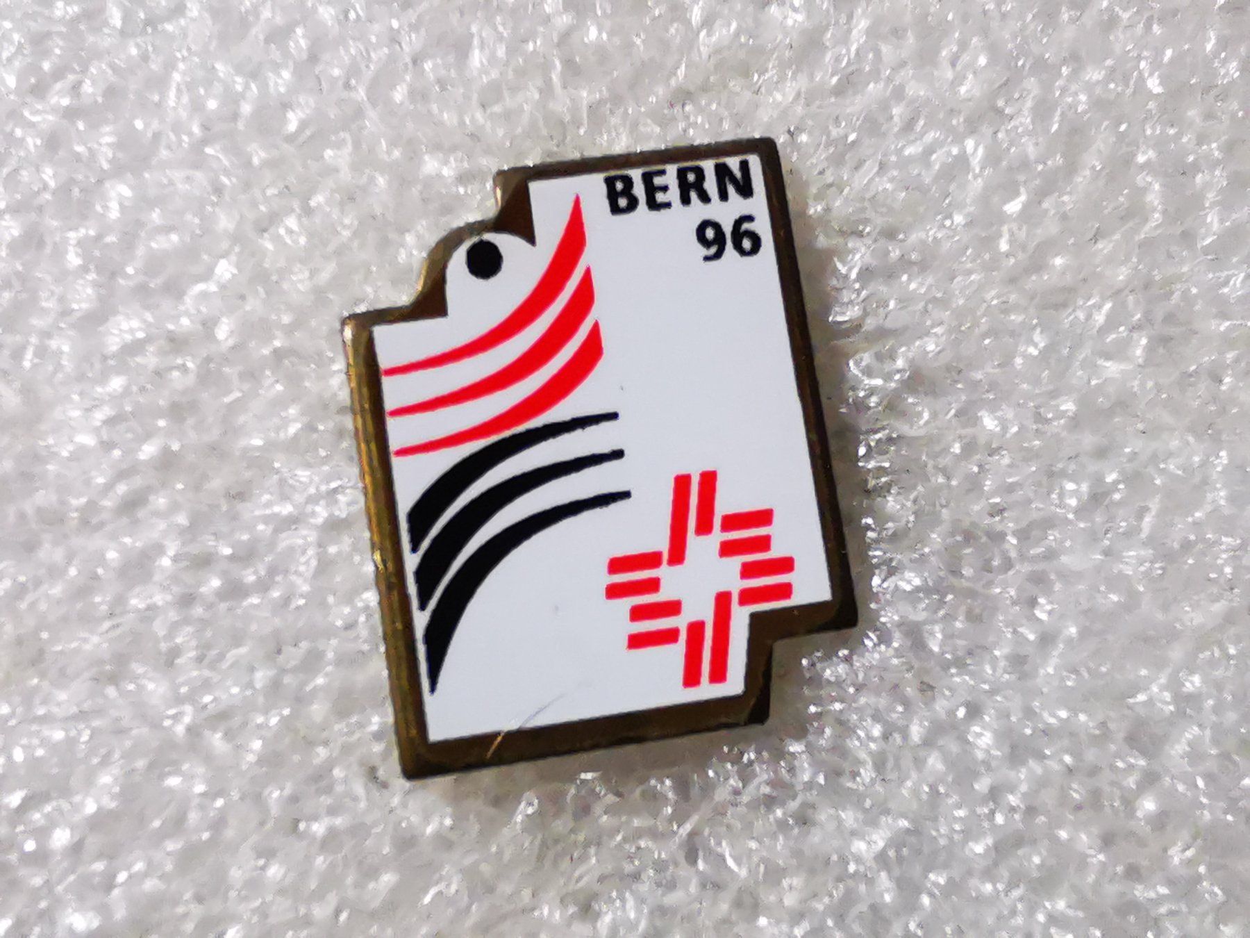Placchette & Badge: Ansteckpin 158: Bern 96 – Usato da Oppligen venduto da Pin-Fall-Shop
