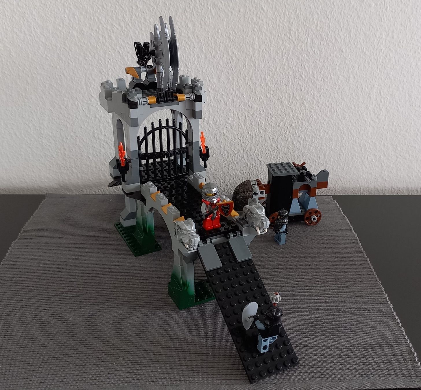 Lego Giocattoli: Lego Knight Kindom 8822 – Usato da Emmenbrücke venduto da poros221 3