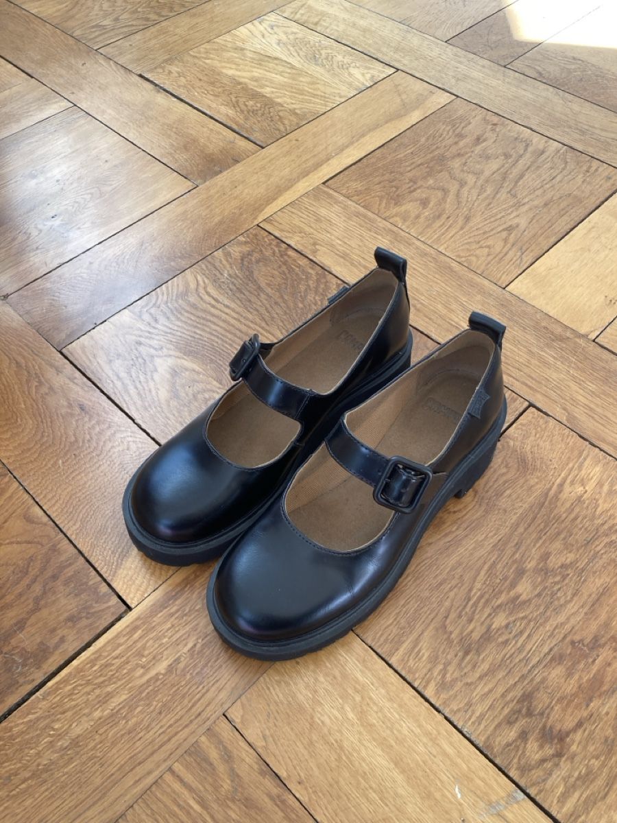Camper Scarpe da donna: Chaussures Camper Milah – Nuovo (secondo la descrizione) da Biel/Bienne venduto da delphinemagaline