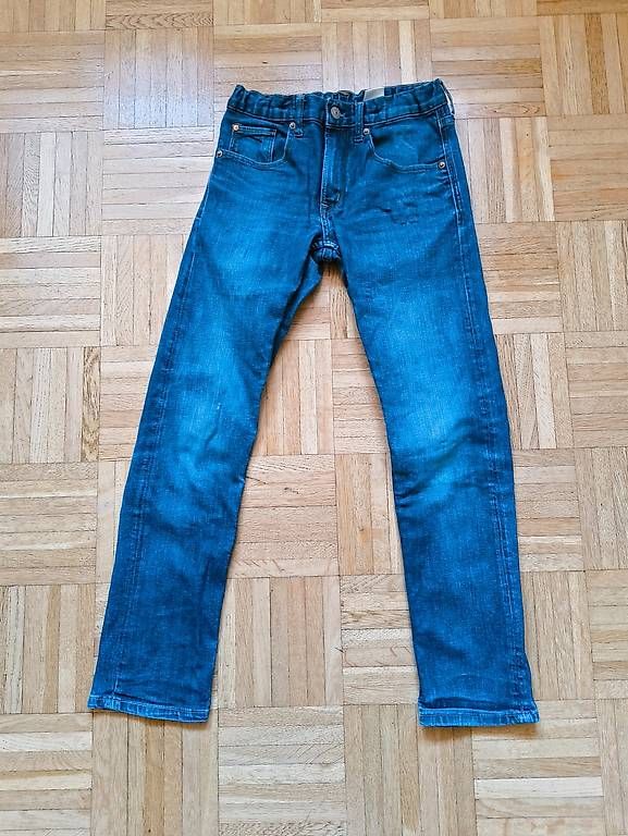 H&M Pantaloni: Jeans, Gr. 152 – Usato da St. Gallen venduto da curlygyal