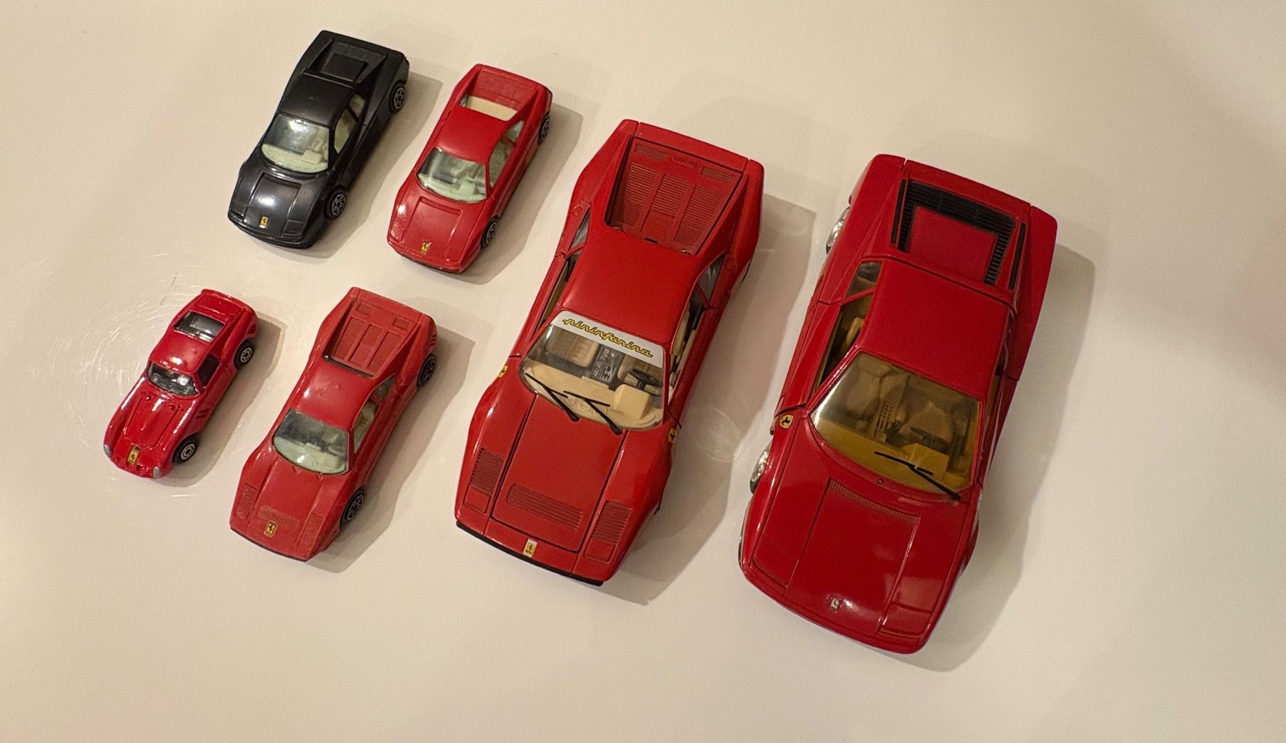 Ferrari Modellini d'auto: Div. Ferrari Modelle – Usato da Schangnau venduto da Ciao44 1