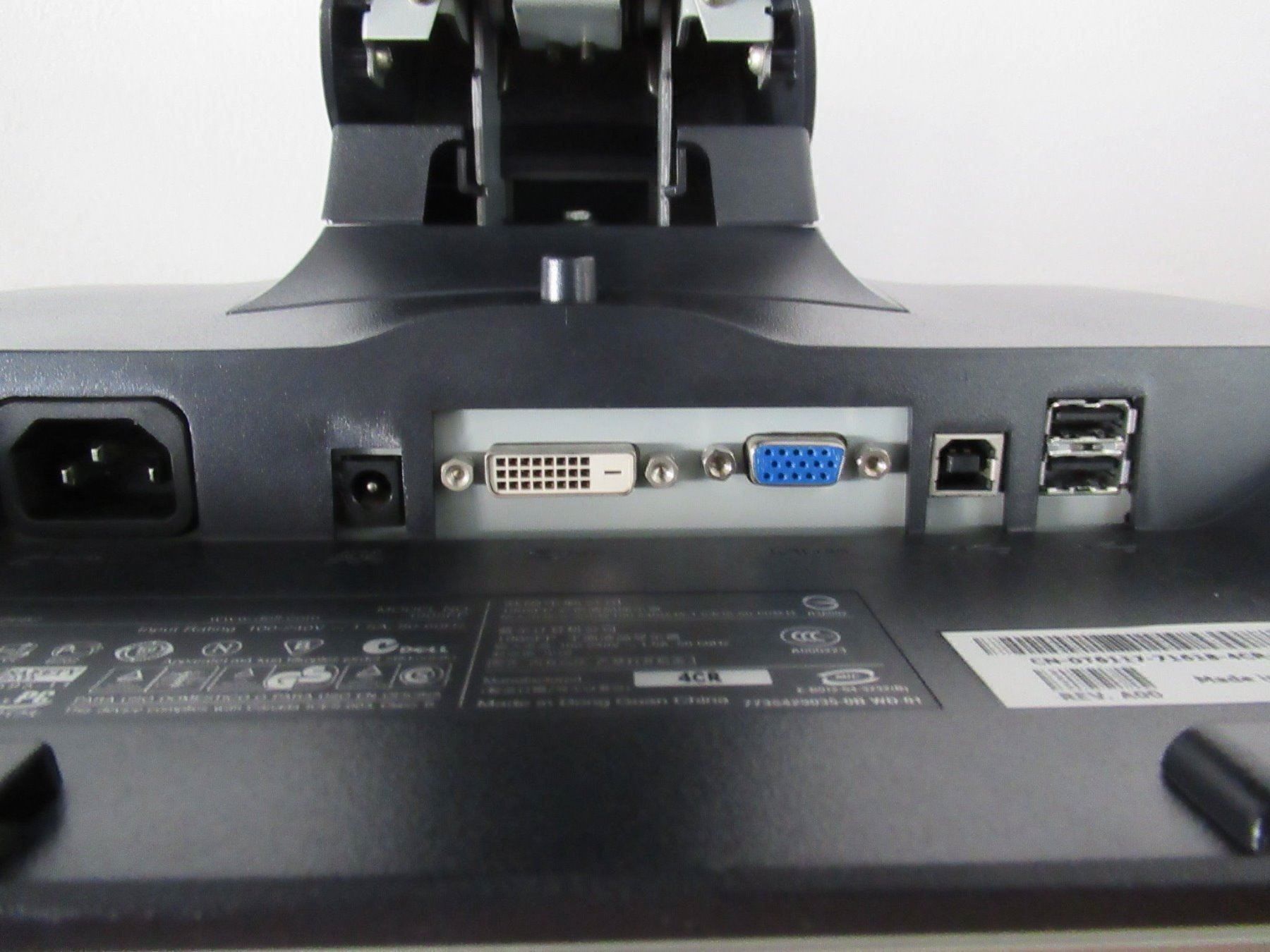 Dell PC: Neuwertiger Dell Bildschirm – Usato da Ebmatingen venduto da top-zuerich 7
