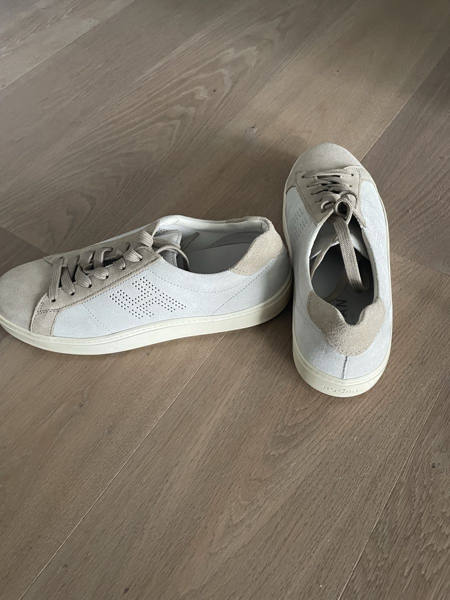 Hogan Scarpe da uomo: Hogan Sneaker Herren hellgrau, Grösse 43 / 9 – Usato da Oberwil b. Zug venduto da eli_q5dp 1
