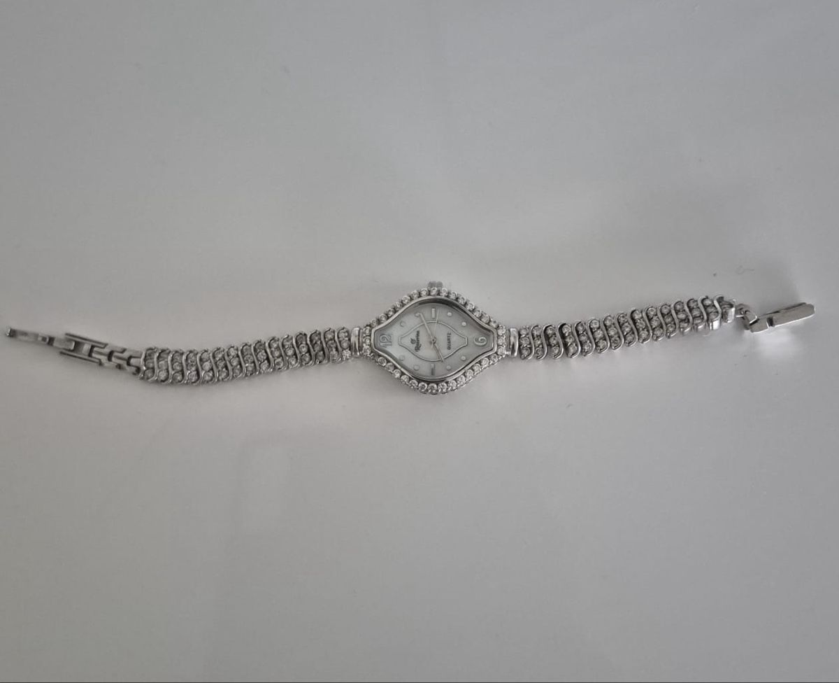 Altri accessori per orologi: Elegante Damenuhr mit Strass – Usato da Wetzikon ZH venduto da id.erd