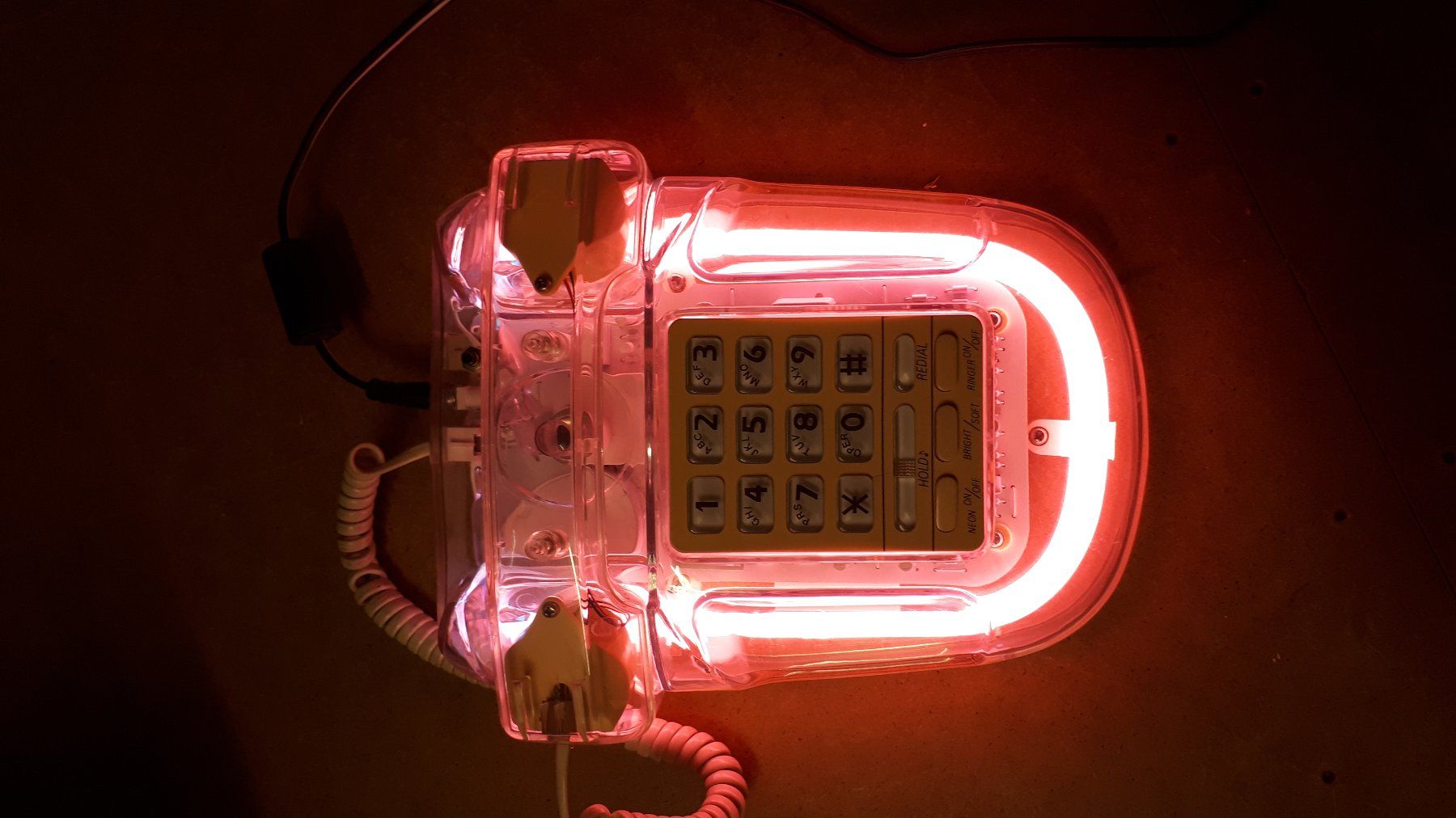 Telefoni: Neon Telefon - Transparent - ein Hingucker! – Usato da Madiswil venduto da 20gls 3