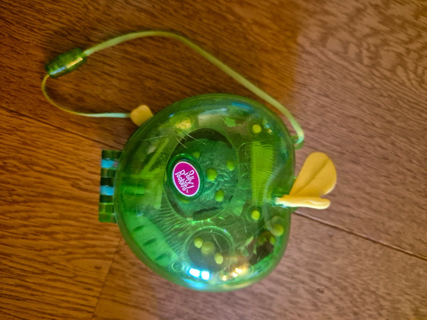 Polly Pocket Giocattoli: Polly Pocket Fruit Surprise Apple 2000 – Usato da Trachslau venduto da Suslae 2