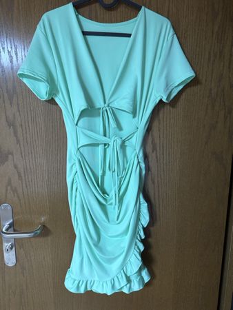 Mintfarbenes Sommerkleid mit Cut-Outs, Grösse M