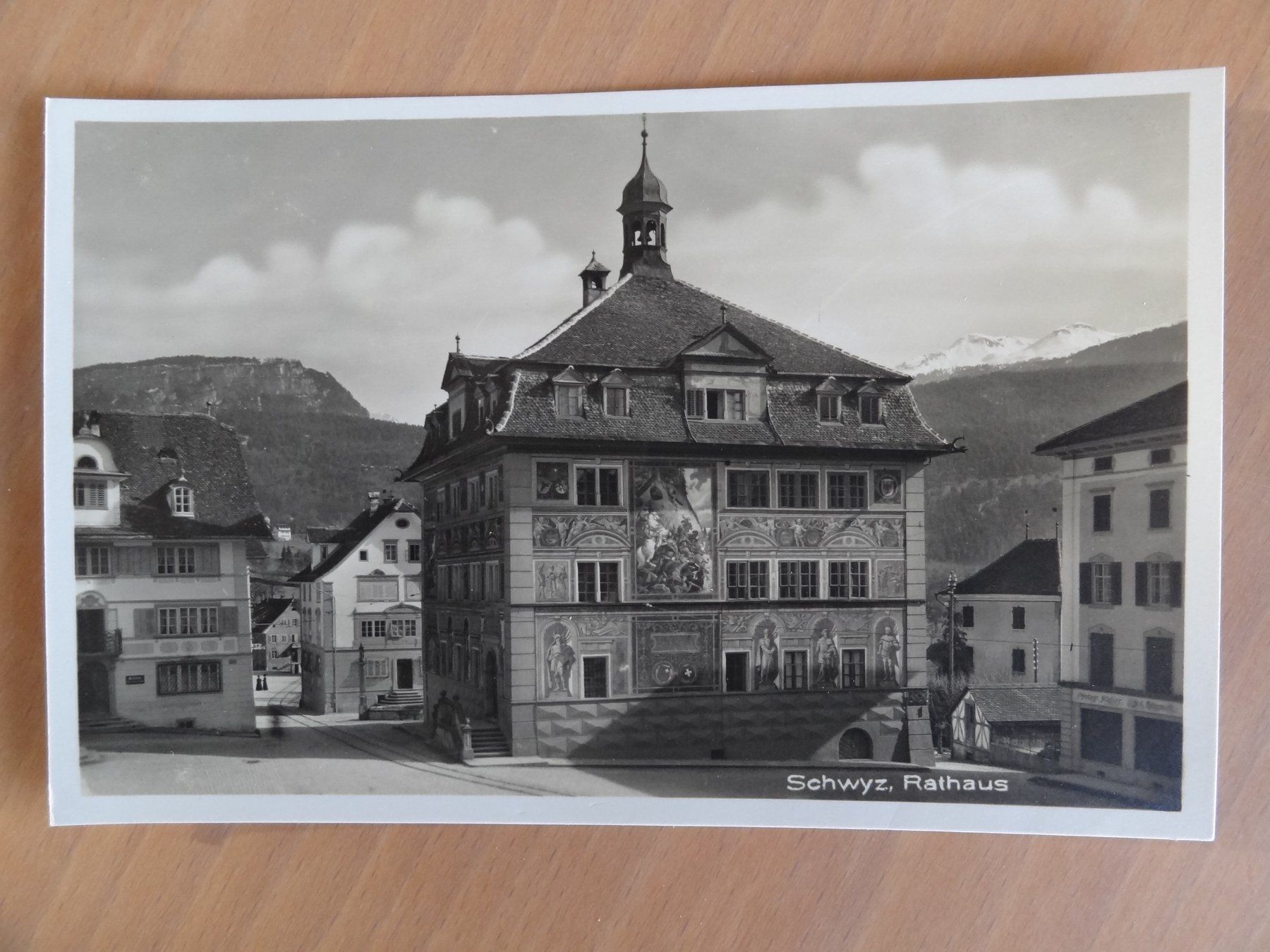 Ansichtskarten: Schwitz - Rathaus – Gebraucht aus St Léonard von Riglin