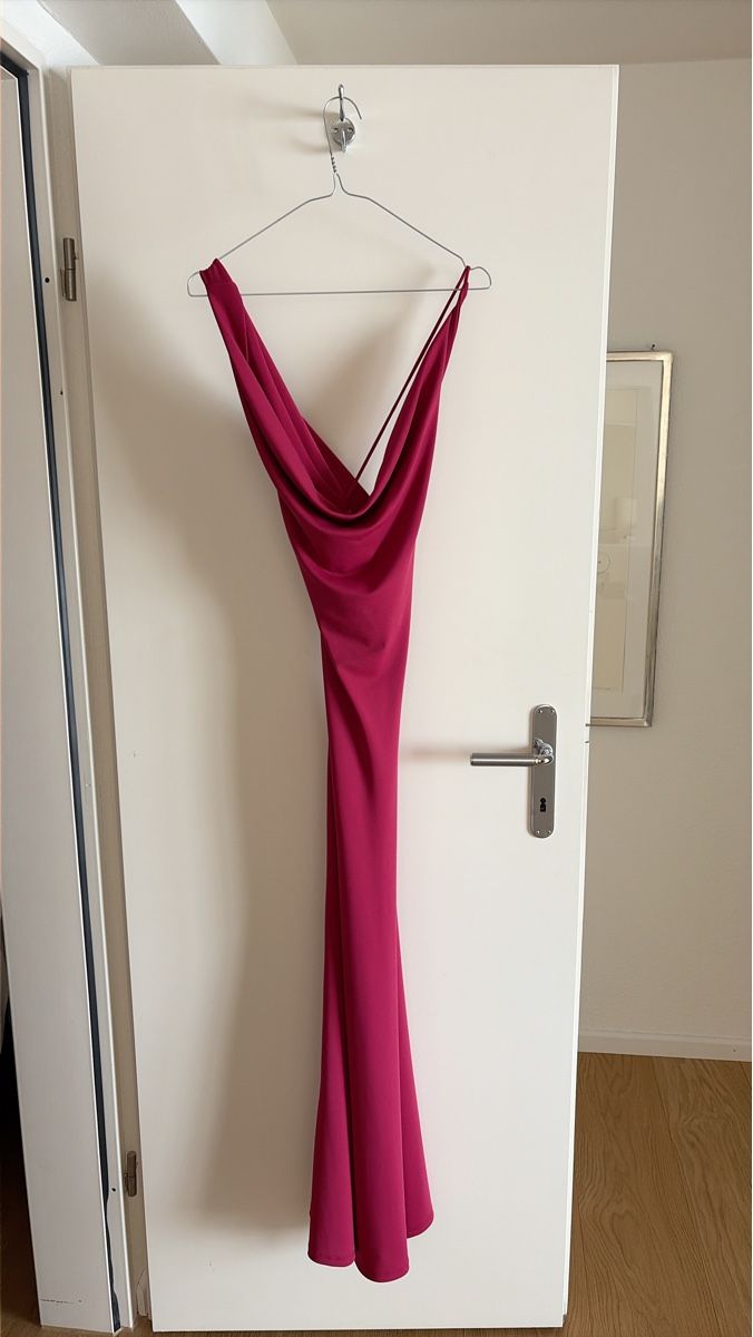 Zara Kleider: Elastisches Zara Kleid – Neu (gemäss Beschreibung) aus Zürich von AVSK