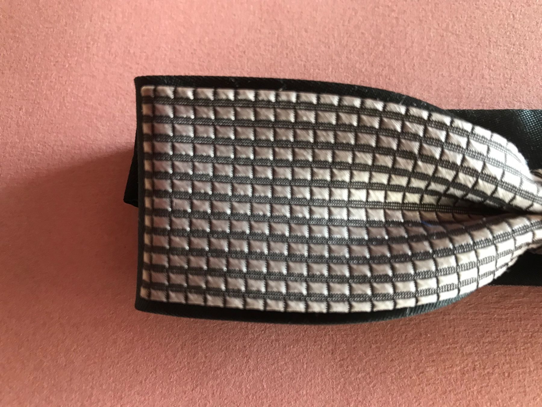 Cravatte: Fliege Schlips Masche Krawatte anthrazit/silbergrau_1 – Usato da Däniken SO venduto da allerlei54 1