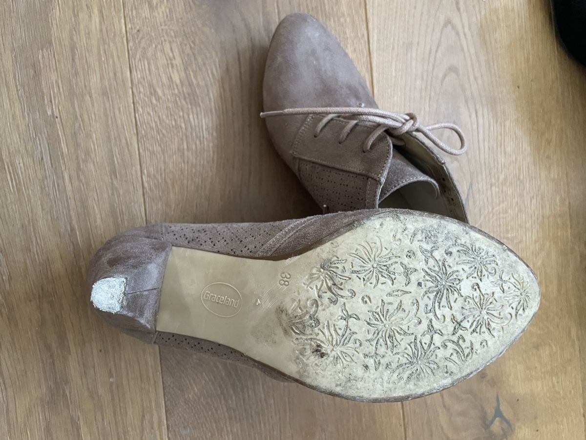 Chaussures femmes: Pumps – D'occasion à Aarwangen par erd_ngx8 2