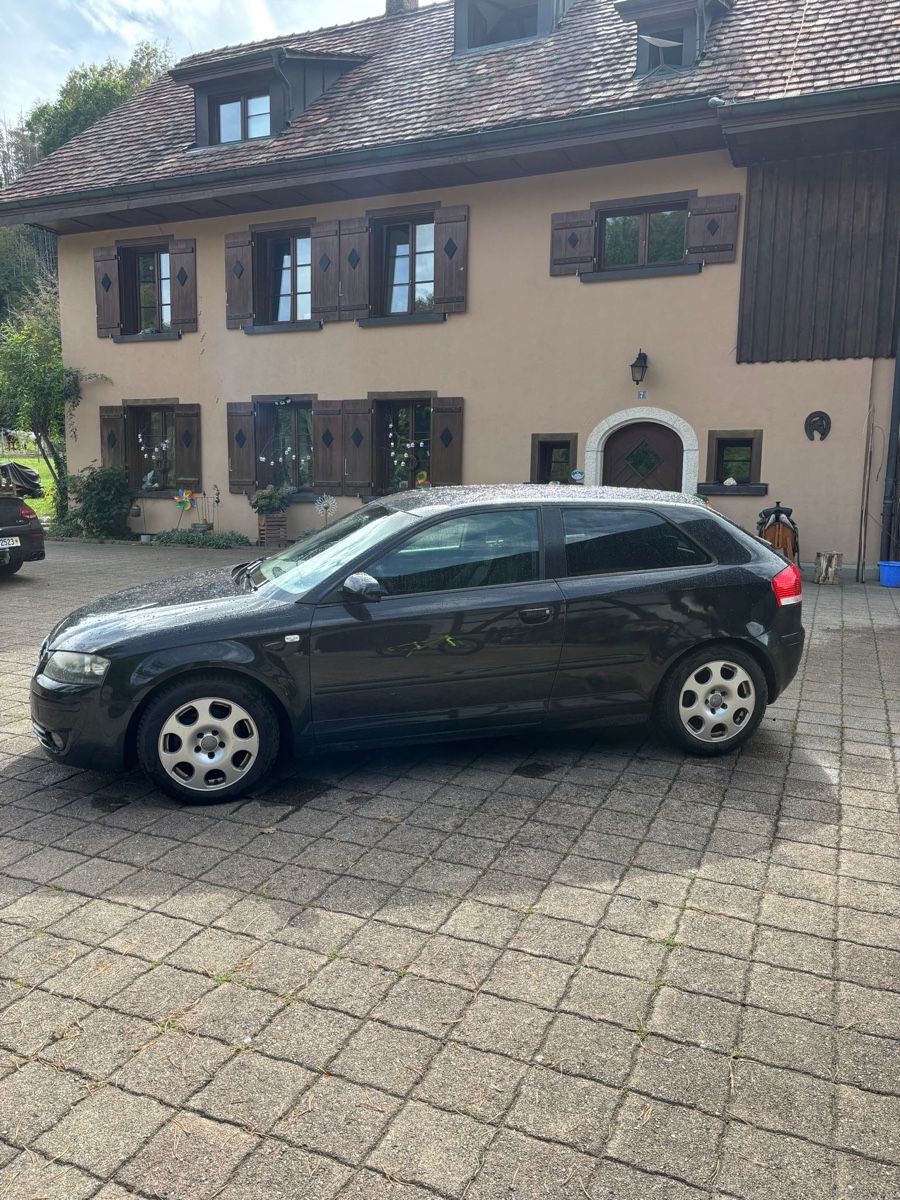 Audi Autos: Audi A3 2.0FSI – Défectueux à Zürich par YarosBaros 2