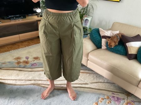 Super agréable et léger pantalon coton vert olive COS, t. 34