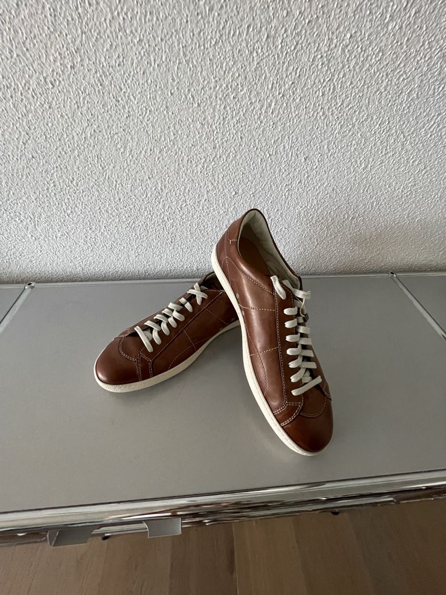 Santoni Herrenschuhe: Santoni Herren Sneaker braun Leder  – Gebraucht aus Oberwil b. Zug von eli_q5dp