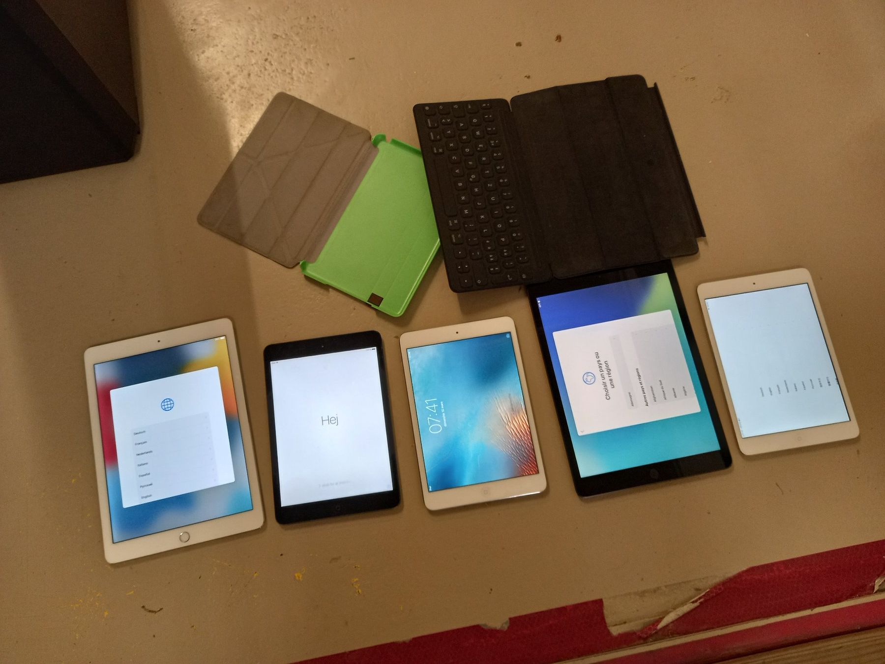Apple Tablet PC: 5 x iPad gesperrt – Usato da Romont FR venduto da ventecomp