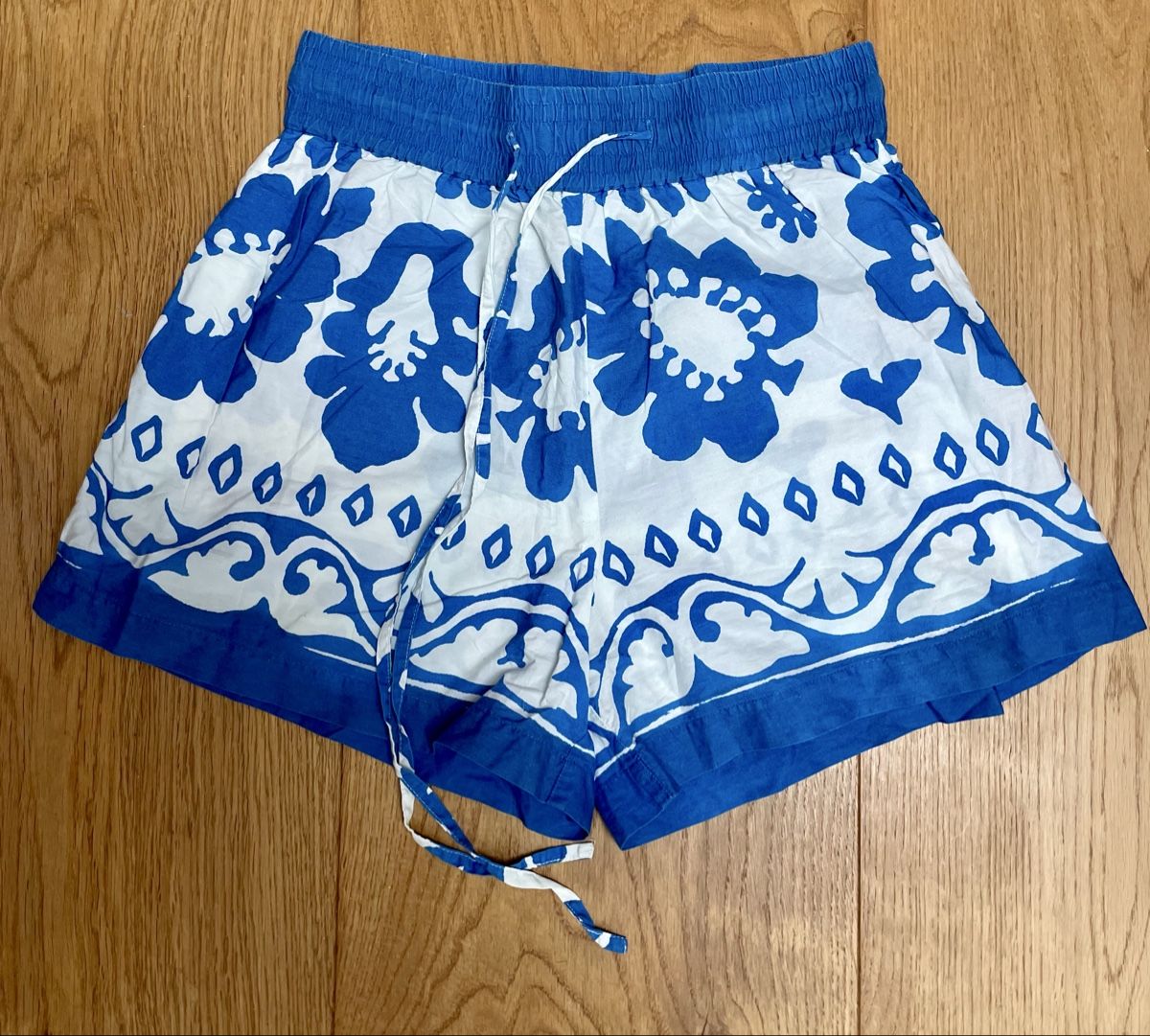 Sandro Lots de vêtements: Sandro co ord set in a size 2 and 40 – D'occasion à Yverdon-les-Bains par pen_bbz8 9