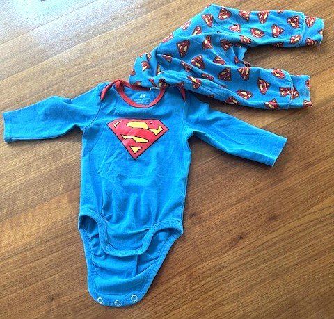 H&M Pigiami: +  Superman  OuTfiT  + – Usato da Winkel venduto da zeho