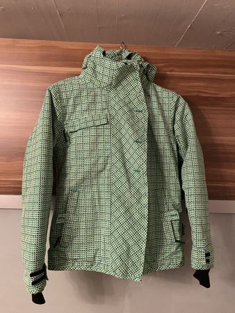 US40 Winterjacke, Grösse 152, Top Zustand für die Piste