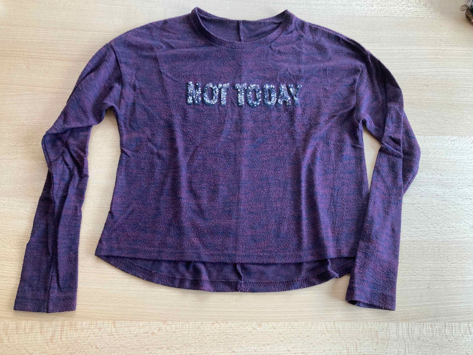 Pullover & Sweatshirts: Pullover "Hot Today" Bordeaux – Gebraucht aus Glarus von Life_Fashion_Art