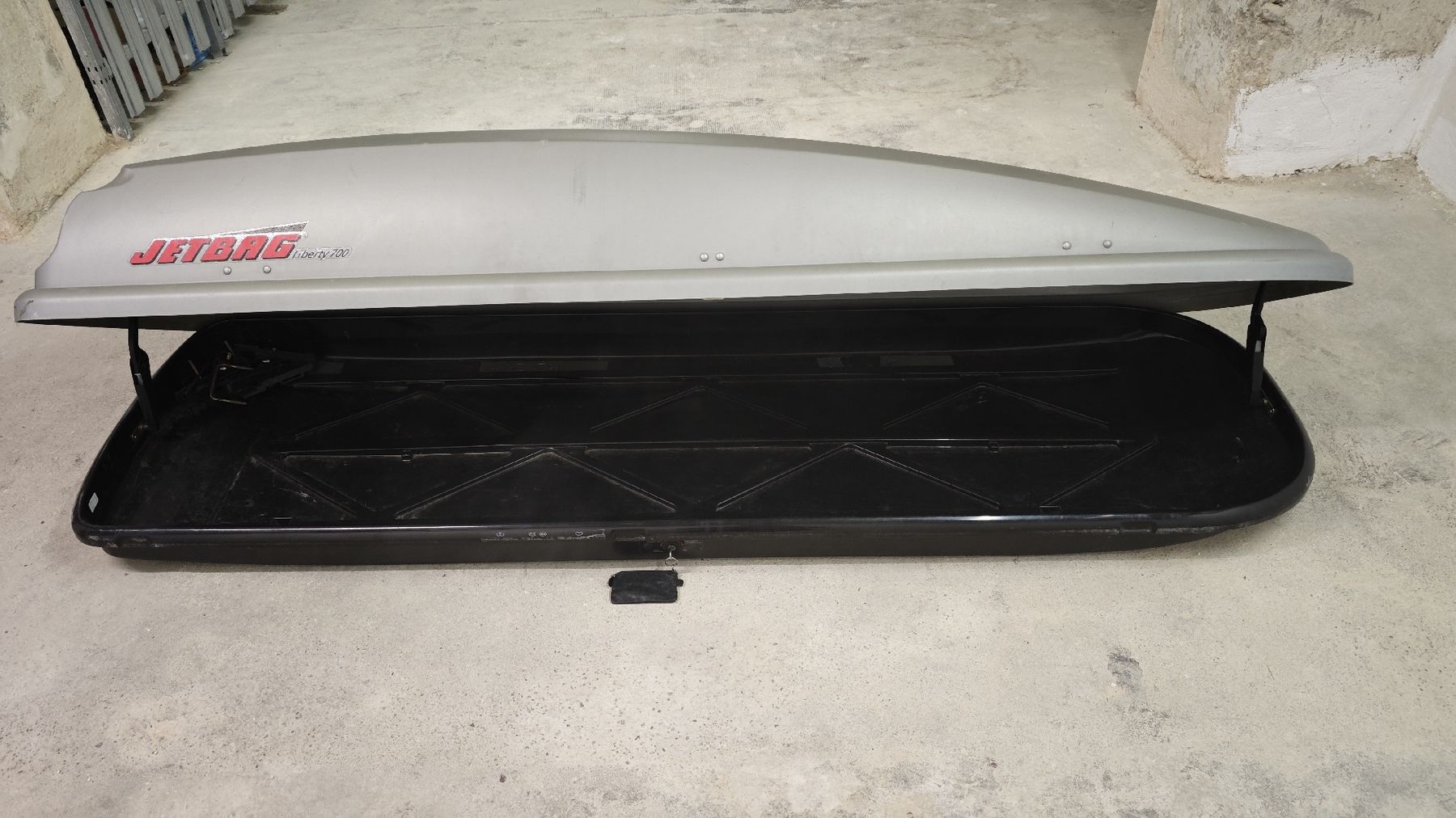 Box da tetto: Dachbox Jet­bag Liberty 700 – Usato da Mülligen venduto da mic_jdz7 1