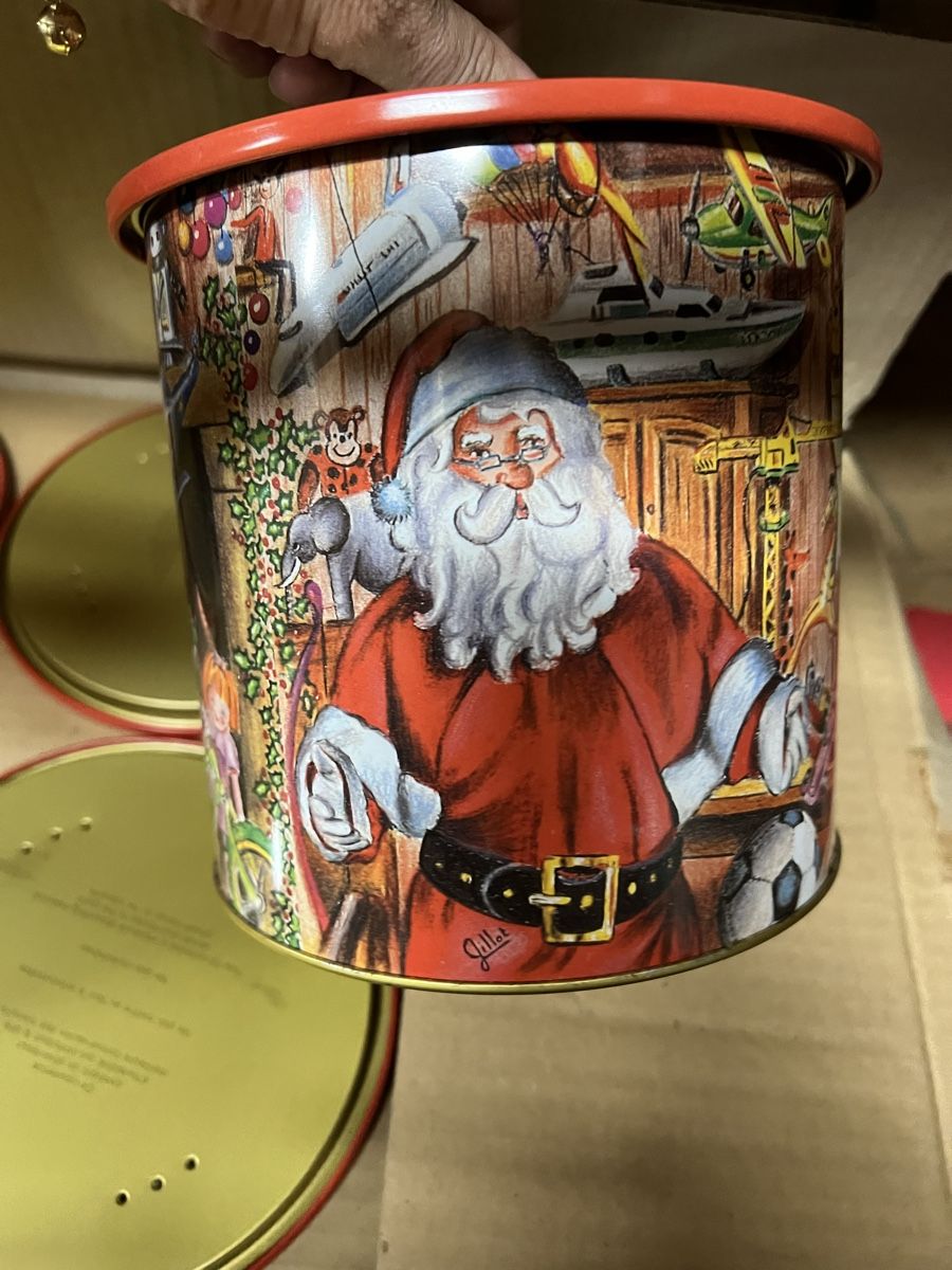 Zuckerdosen: Weihnachtsdose Blechdose Santichlaus – Neu und originalverpackt aus Basel von bellespirit 6