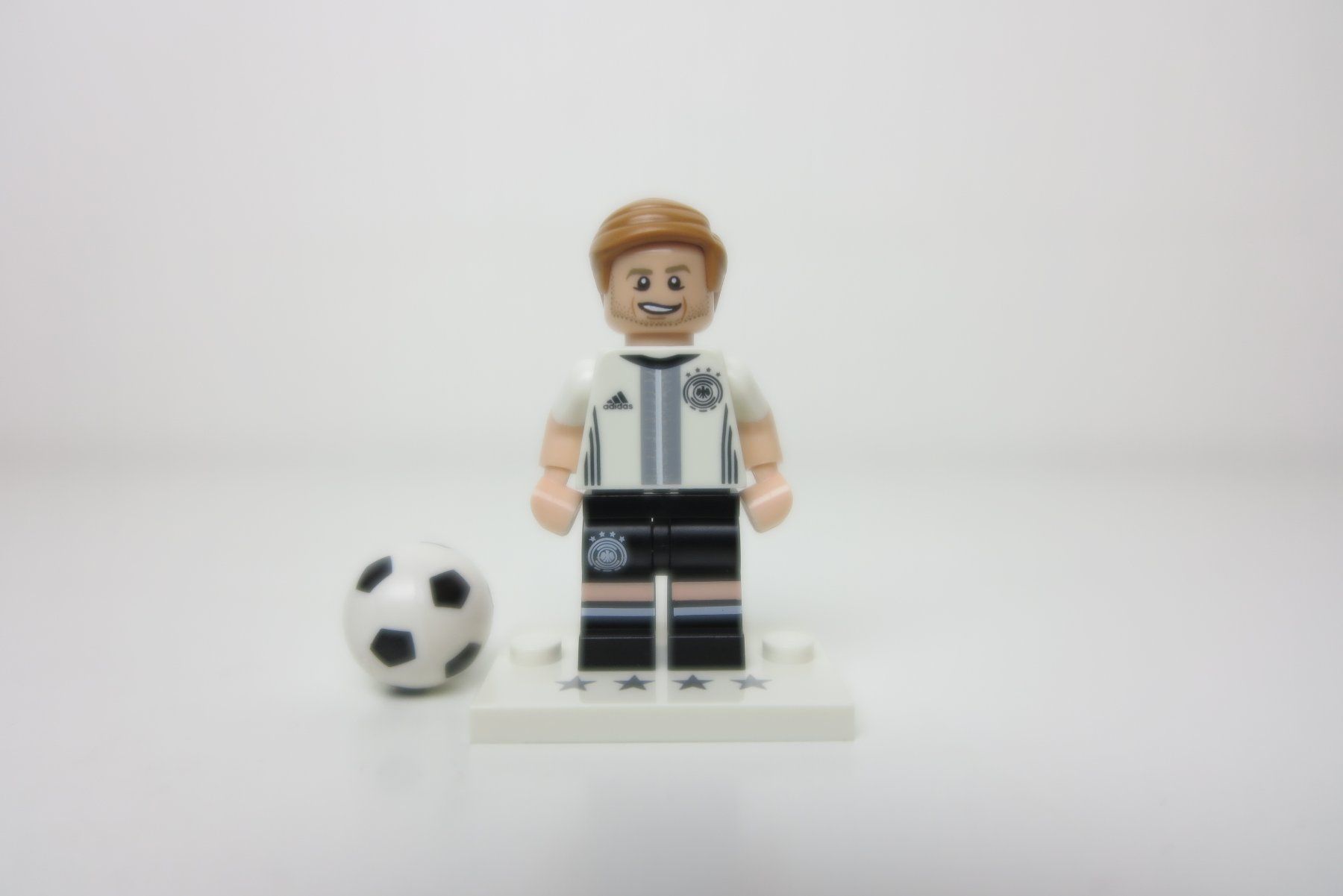 Lego Giocattoli: LEGO Minifigur CMF DFB Marco Reus – Nuovo (secondo la descrizione) da Ostermundigen venduto da RG-Collector