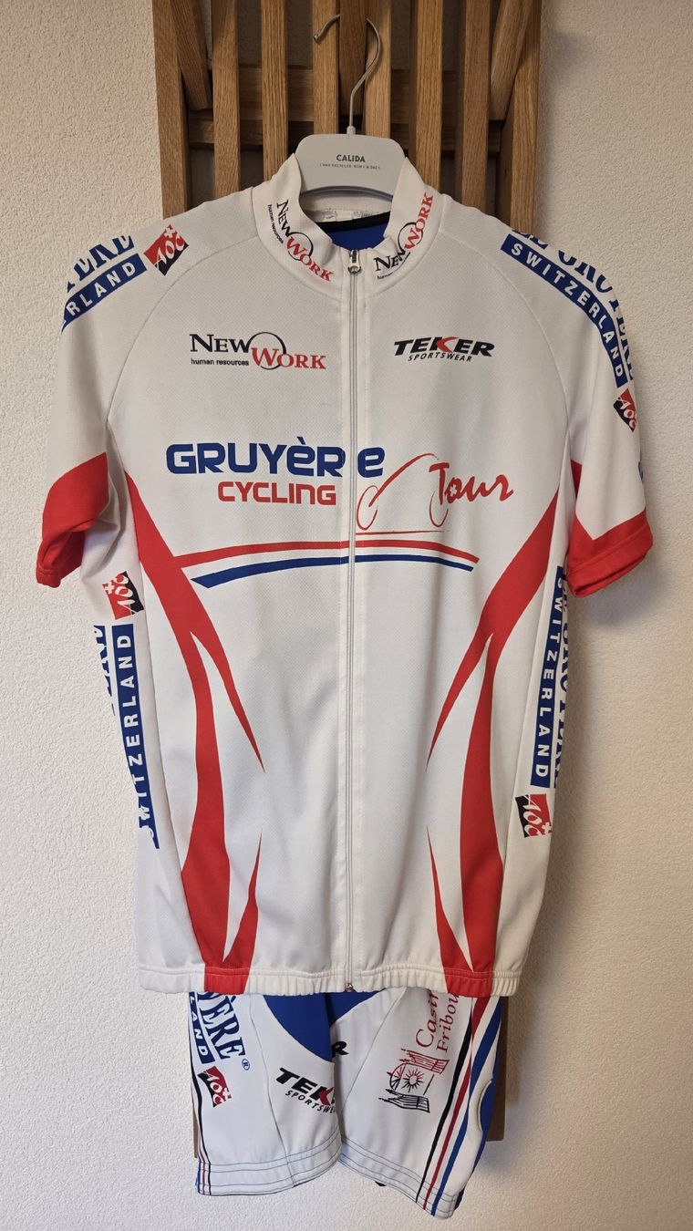 Lotti di vestiti: Equipement de vélo lot 3  – Usato da Le Pâquier-Montbarry venduto da Gruyere77 2