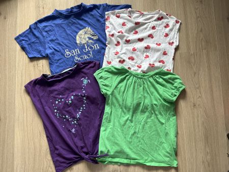 4 schöne Baumwoll T-Shirts Gr 140, guter Zustand