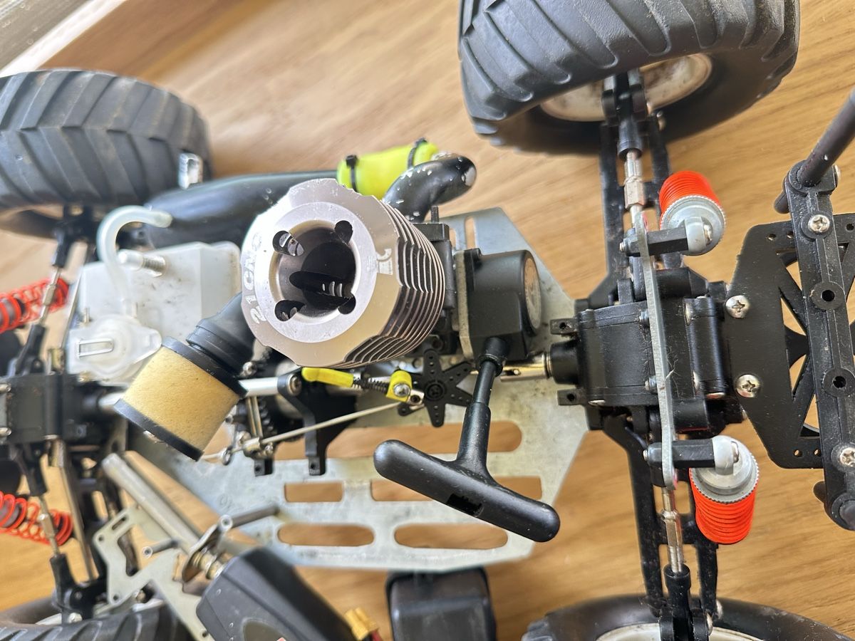 RC Kits de montage: RC Auto Modellauto Nitro Verbrenner gebraucht – D'occasion à Nebikon par sal_pvk8 1