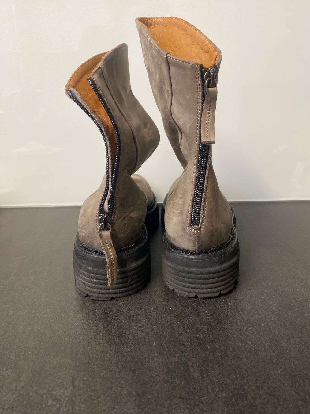 Scarpe da donna: THEA MIKA STIEFELETTEN/BOOTS/SCHUHE Gr.37 mocca/helles Braun – Usato da Frauenfeld venduto da Boldi46 1