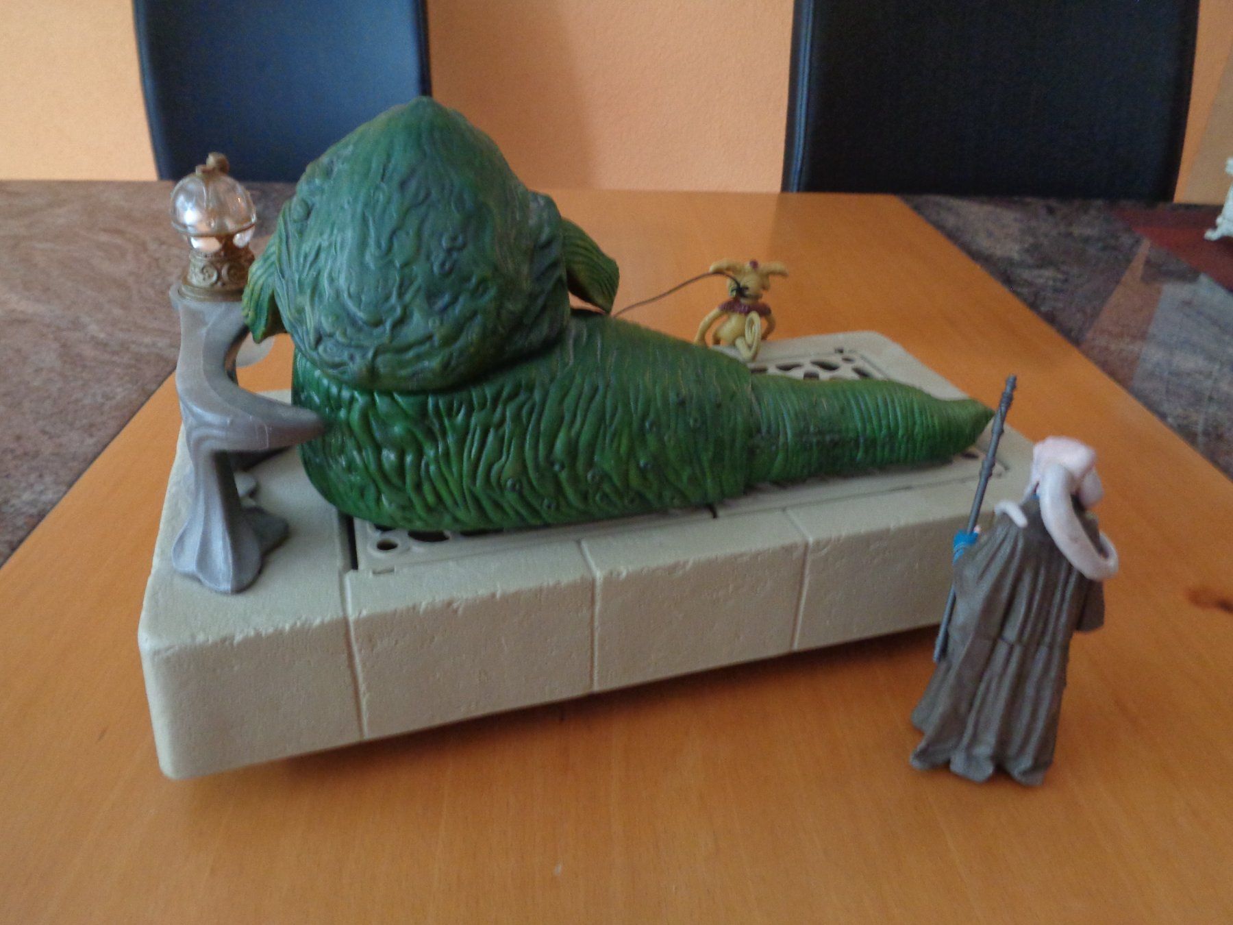 Hasbro Giocattoli: Star Wars Hasbro  Jabba mit Tron – Usato da sargans venduto da Angamar 1