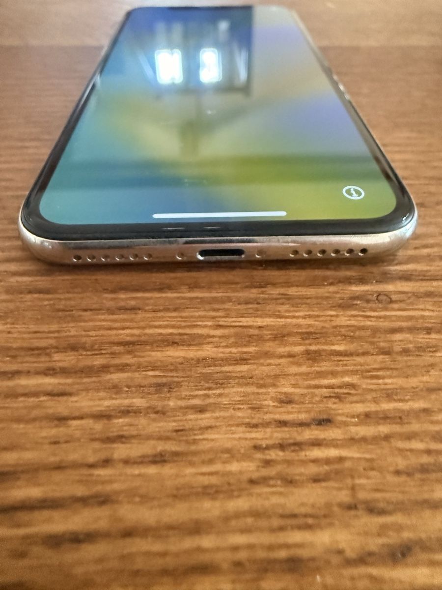 Apple Portables: iPhone X 64gb – D'occasion à Eclepens par Marcopollooo 3