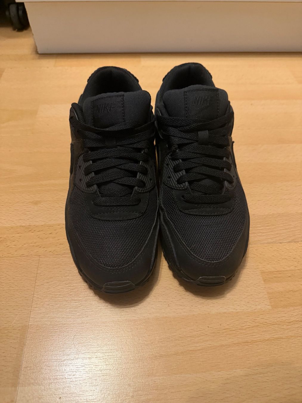 Nike Chaussures hommes: Nike Air Max 90 – Neuf (Voir description) à Zürich par Fuentes