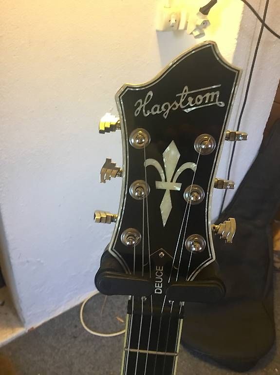 Hagström Instruments de musique: Hangström Deuce Desert mit Tasche und Gurt – D'occasion à Duggingen par Singfogel 2