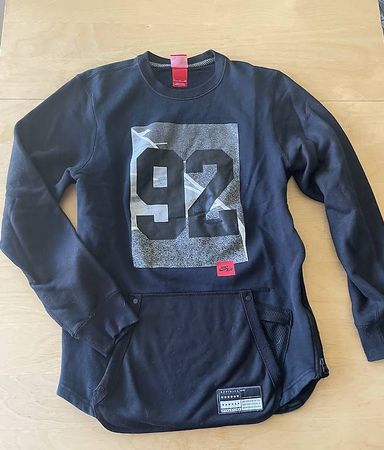 Pull Nike taille S