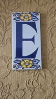 Lettera di ceramica smaltata "E"