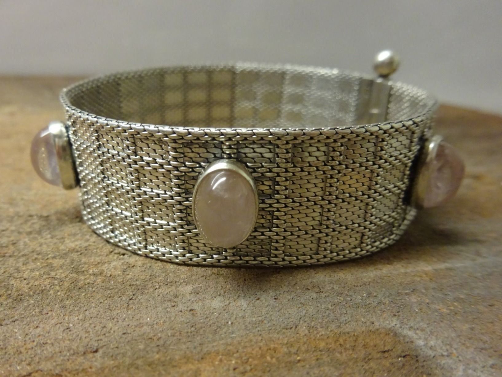 Bracciali & Braccialetti: Flachpanzer Armband Rosenquarz – Usato da Esslingen venduto da FetteSchnecke 2