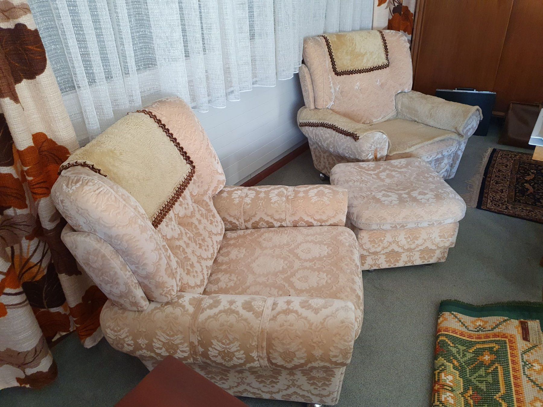 Poltrone: 4er Sessel + 1 Hocker, Kombination – Usato da Therwil venduto da rjs_6v7x