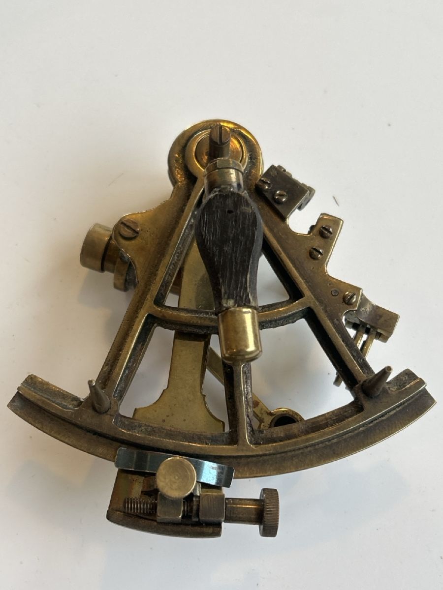 Misurare: Sextant aus Messing mit Lederetui (2I2) – Usato da Neuenhof venduto da 123-Allerlei 2