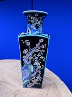 Asiatische Porzellan-Vase, Vintage, Schwarz mit Blumenmuste